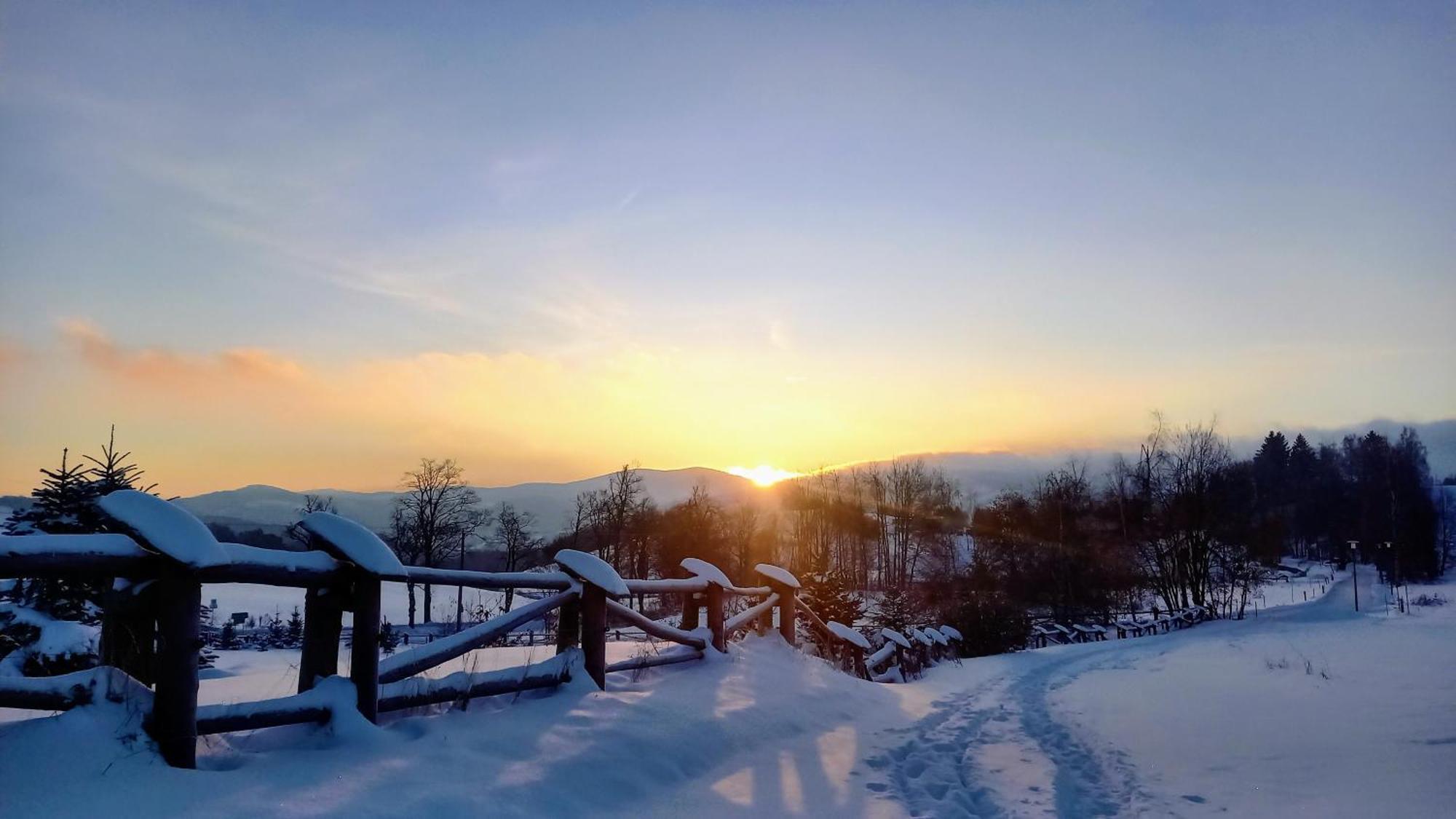 Minisowa Lägenhet Jedlina-Zdroj Exteriör bild
